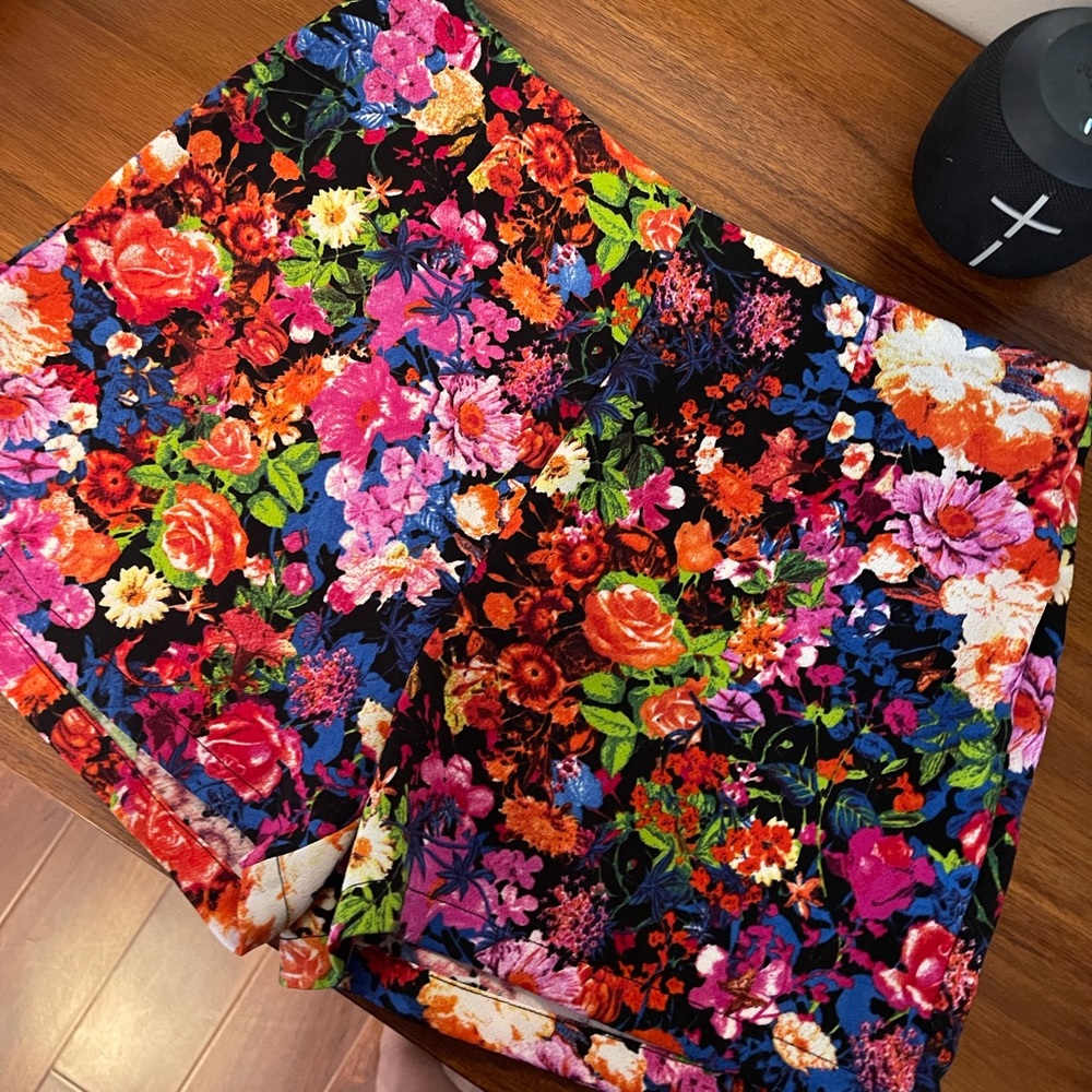 Flower shorts